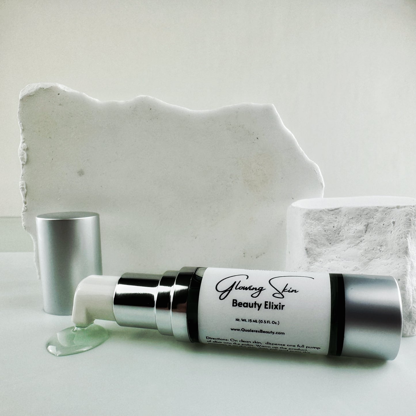 Glowing Skin Beauty Elixir – Illuminating Facial Oil with Antioxidants and Botanical Extracts for Soft, Radiant Skin