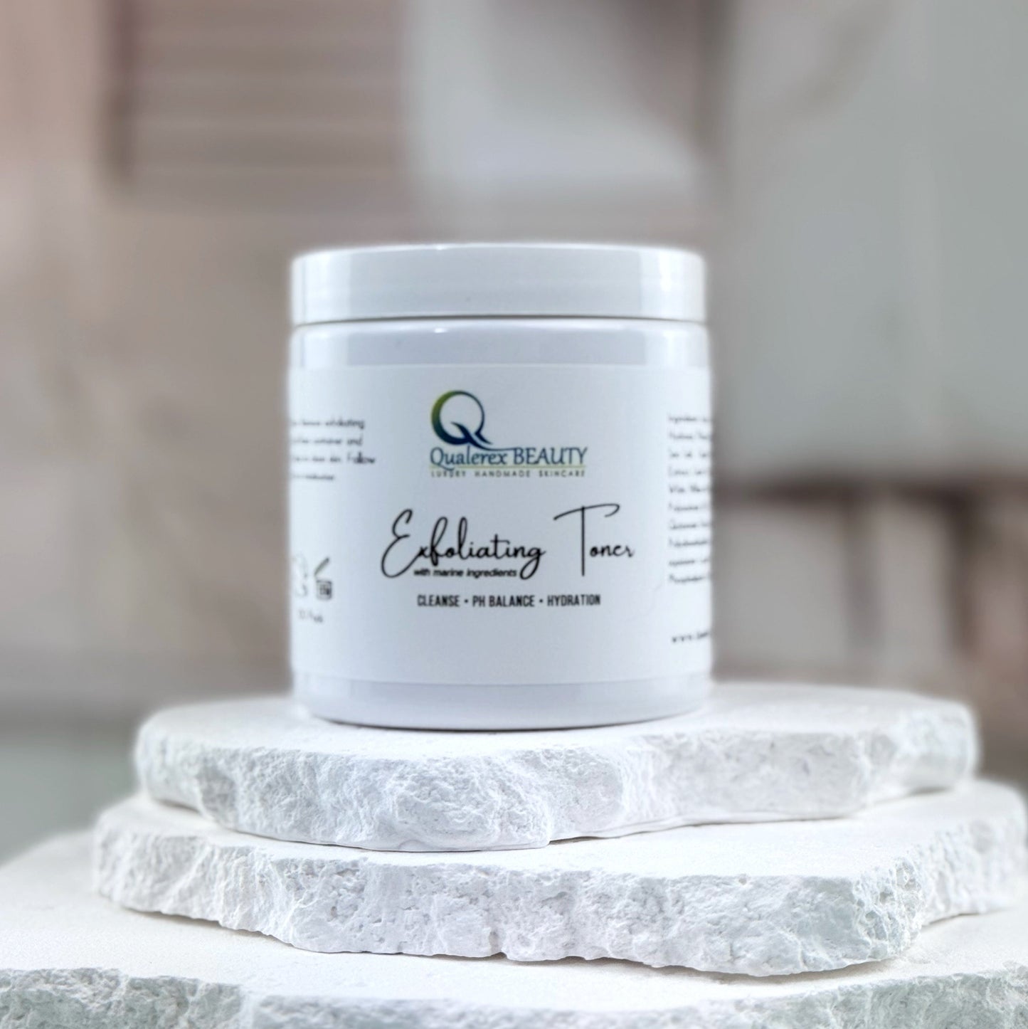 Exfoliating Facial Toner Pads with Marine Ingredients • Chemical & Physical Exfoliation