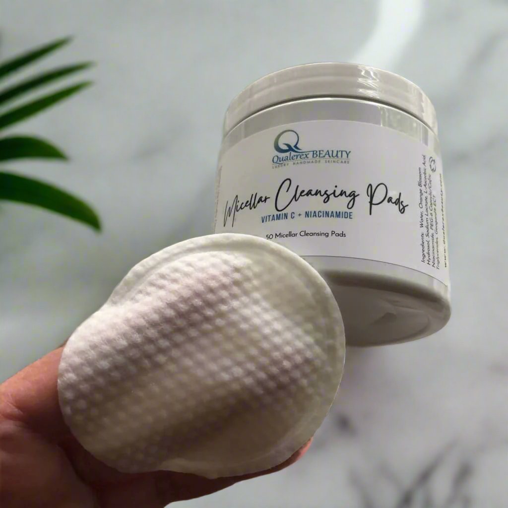 Micellar Cleansing Pads with Vitamin C & Niacinamide • Convenient Presoaked Finger Pocket Pads - Qualerex Beauty